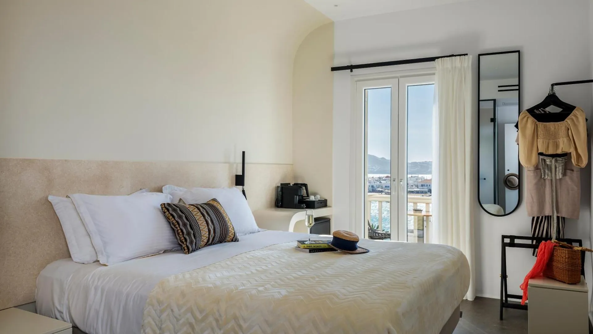 Yalos Hotel Sunset View Mykonos Town Private Rooms Oda ve Kahvaltı