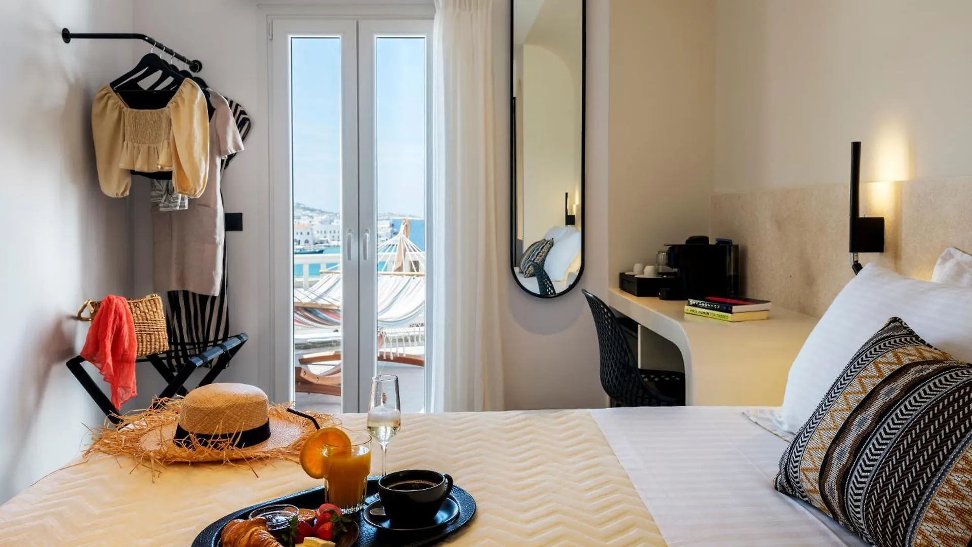 Yalos Hotel Sunset View Mykonos Town Private Rooms Griechenland