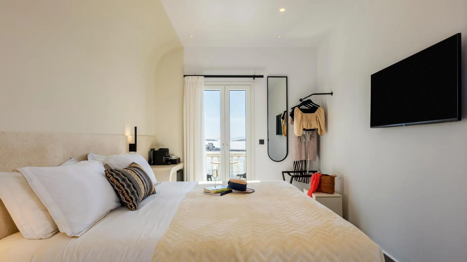 Yalos Hotel Sunset View Mykonos Town Private Rooms 0*,