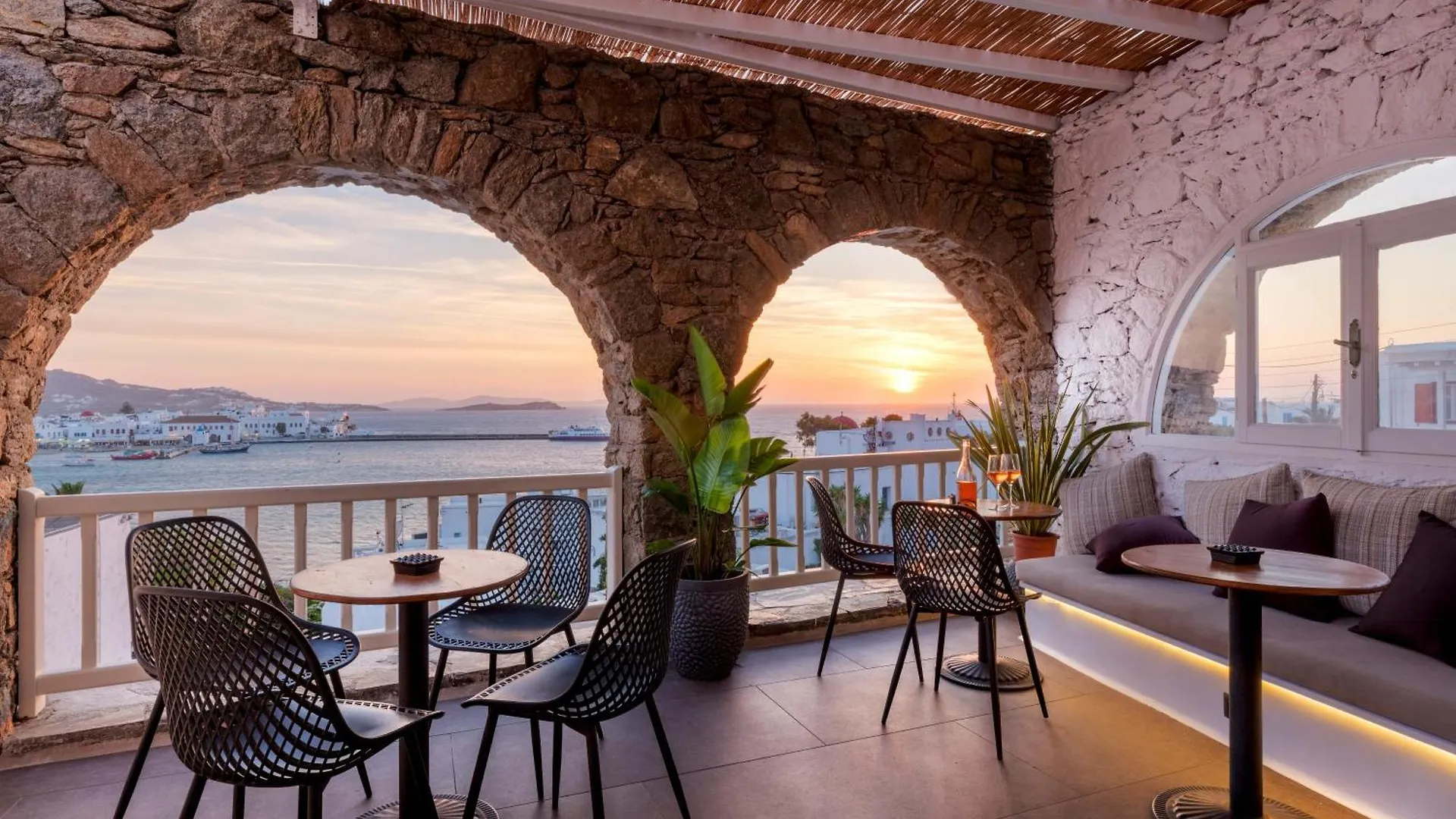 Yalos Hotel Sunset View Mykonos Town Private Rooms